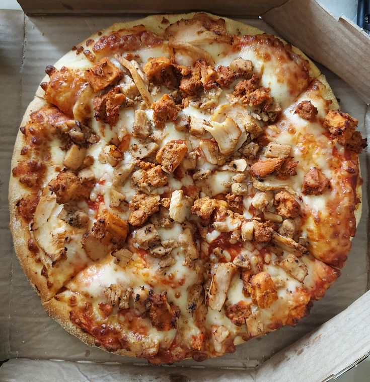 BBQ Chicken Pizza (Medium)