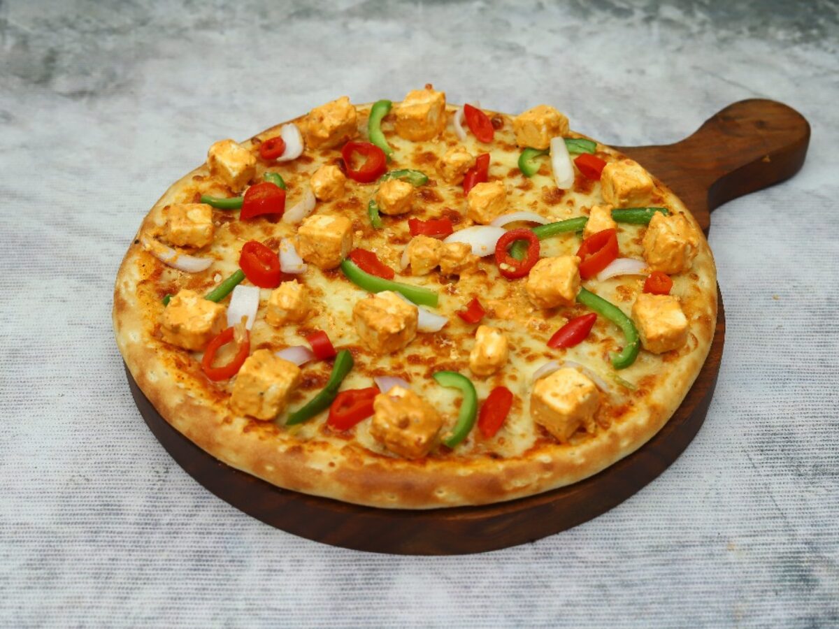Peppy Paneer Volcano Pizza (Large)